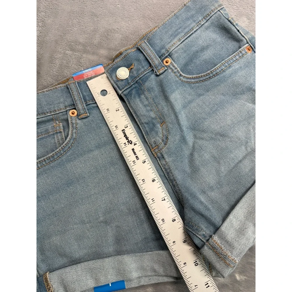 Levis five essential classic